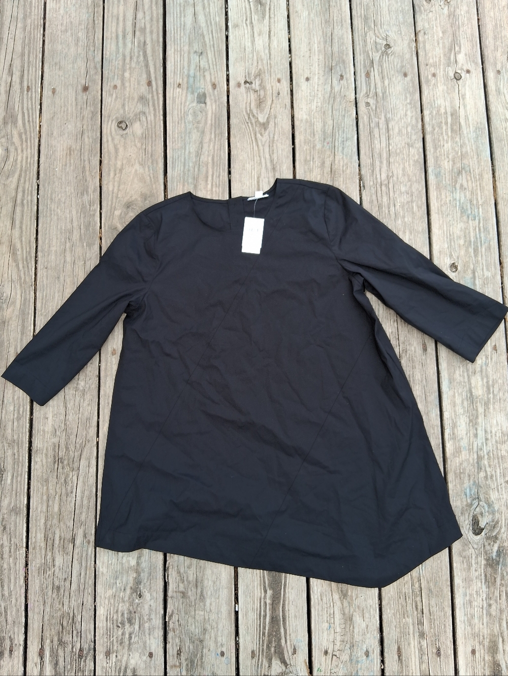 The J. Jill Women's Back Button 3/4 Sleeve Asymmetrical Tunic in Size L